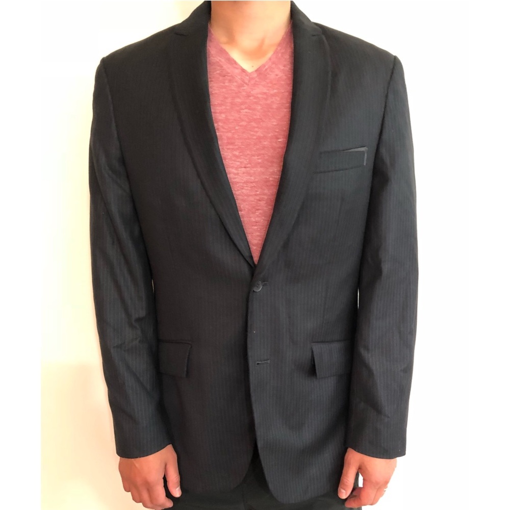 Men’s pinstripe blazer